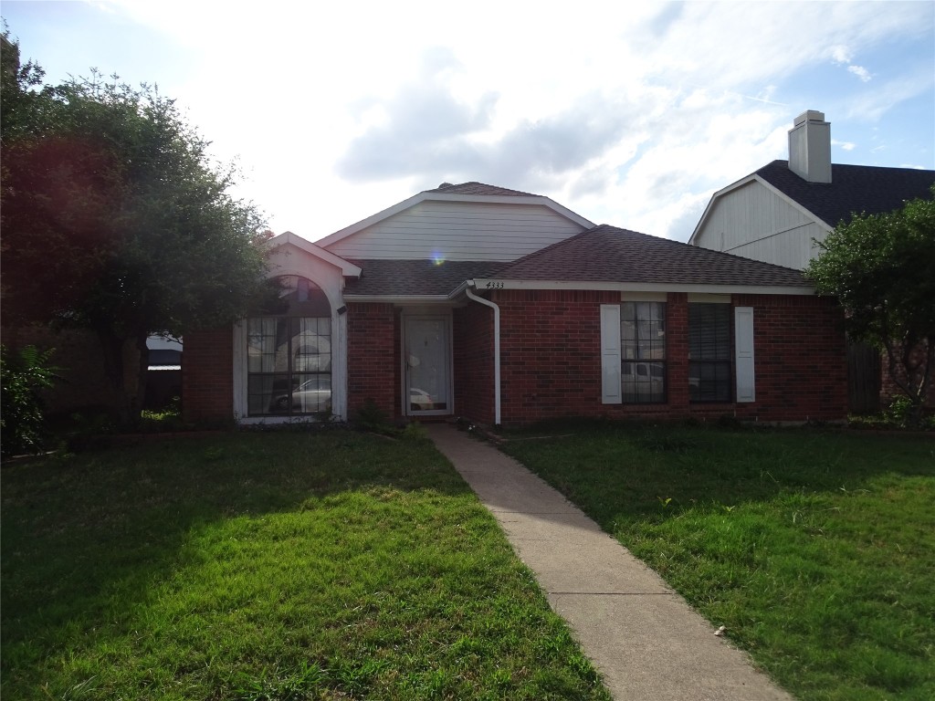 4333 Saugus Drive Grand Prairie TX 75052
