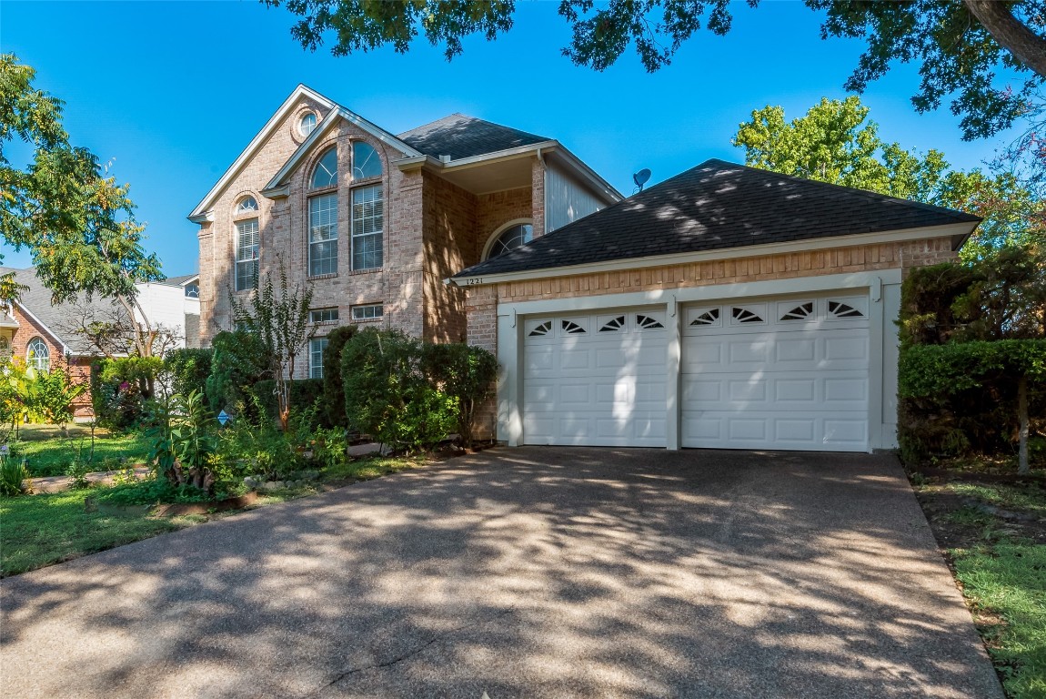 1221 Rio Grande Drive Benbrook TX 76126