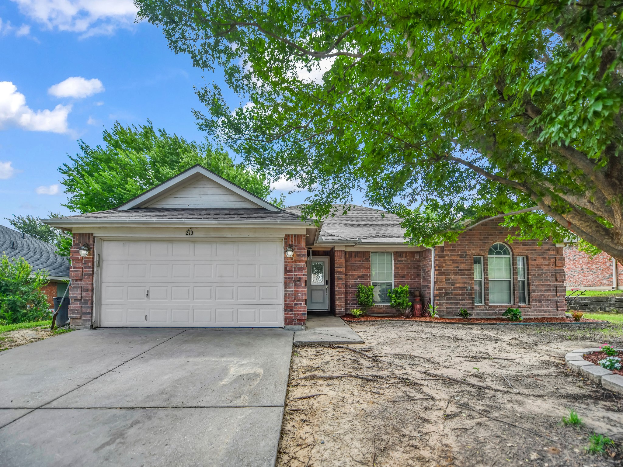 210 Wellington Trail Weatherford TX 76085