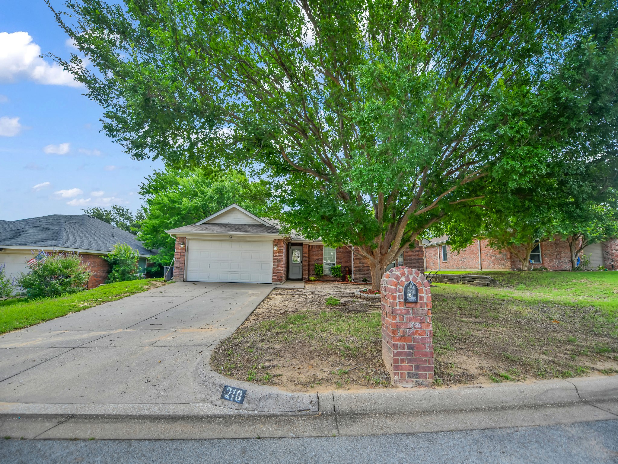 210 Wellington Trail Weatherford TX 76085