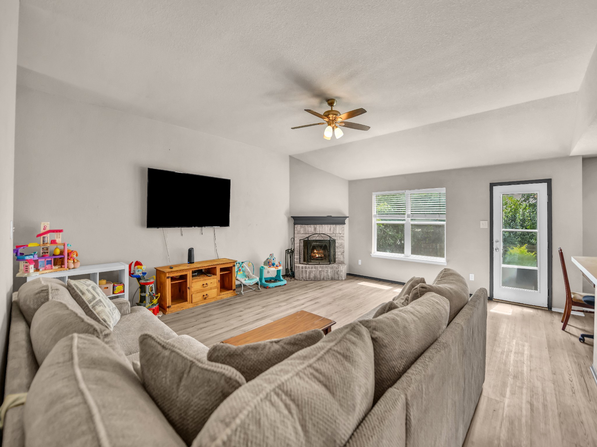 210 Wellington Trail Weatherford TX 76085