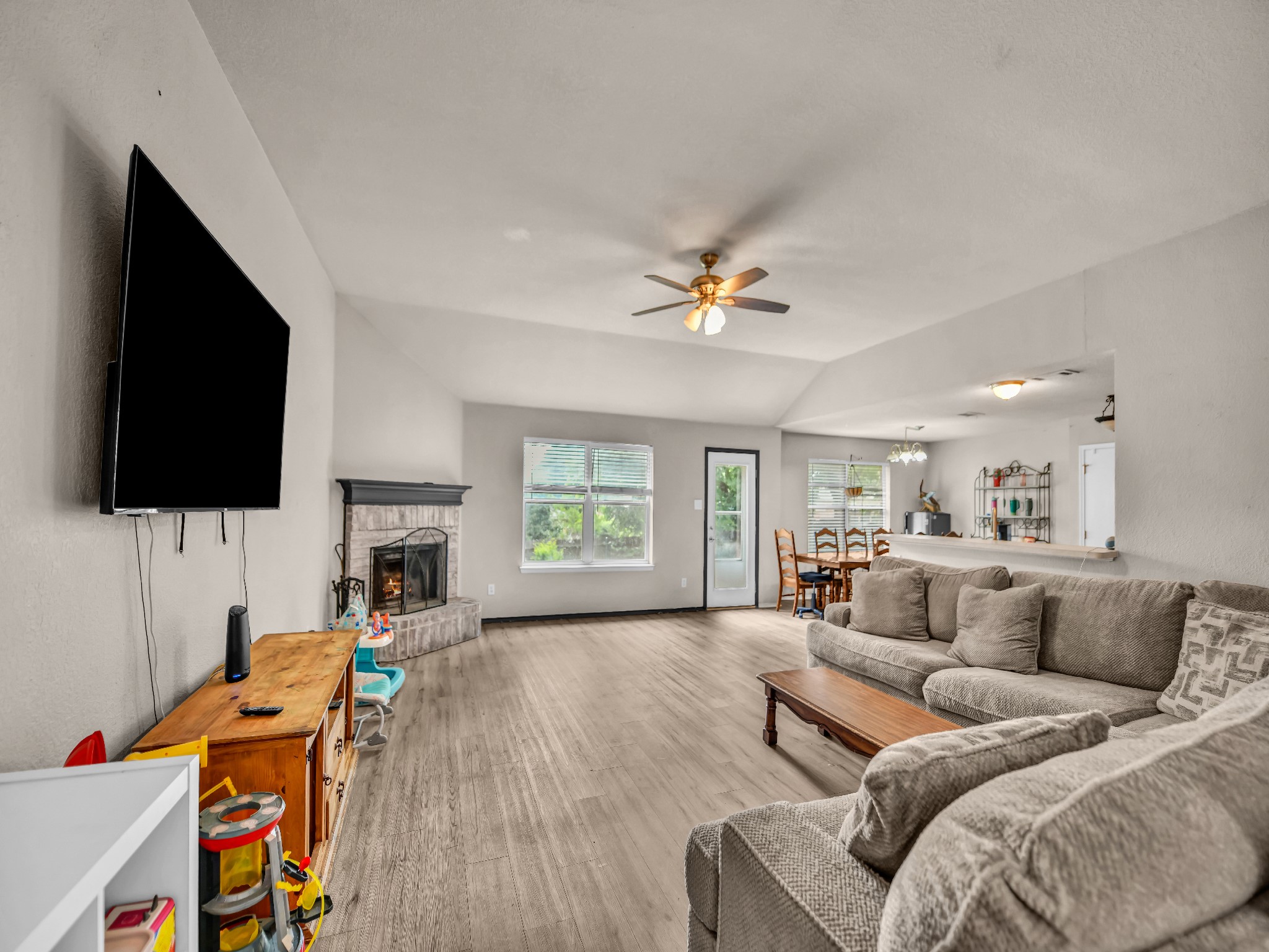 210 Wellington Trail Weatherford TX 76085