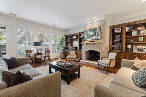 5718 Stanford Avenue Dallas TX 75209