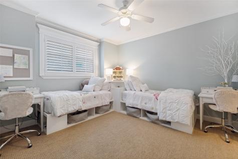 5718 Stanford Avenue Dallas TX 75209