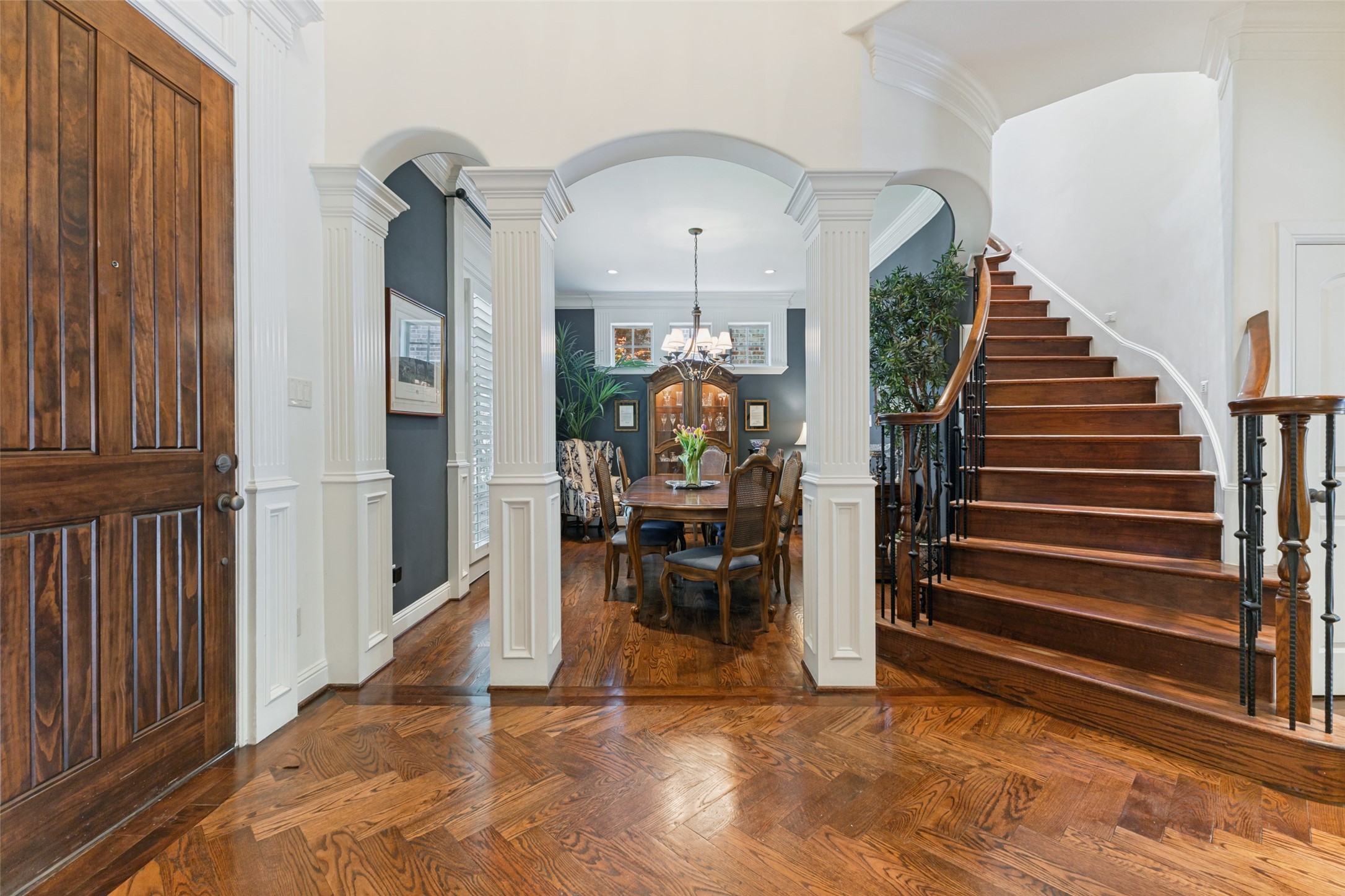 5718 Stanford Avenue Dallas TX 75209