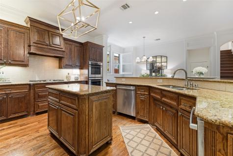 5718 Stanford Avenue Dallas TX 75209