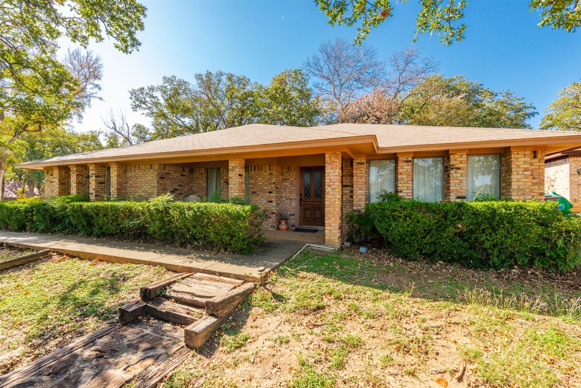 2924 Craig Court Fort Worth TX 76112