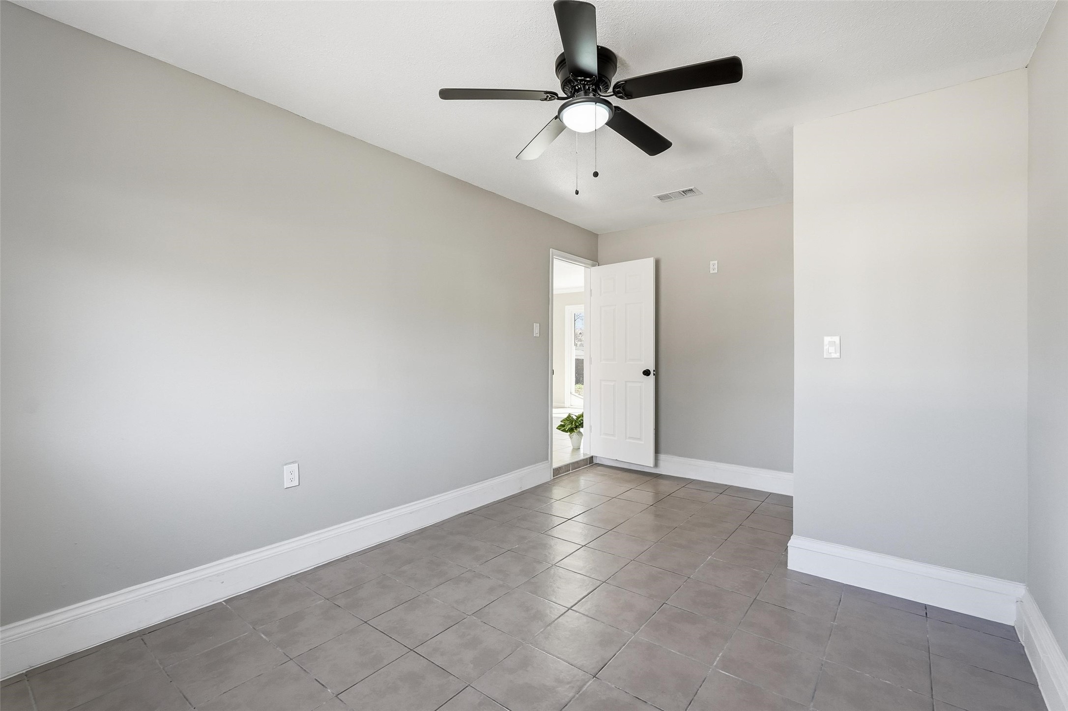 1134 Susan Drive Garland TX 75040