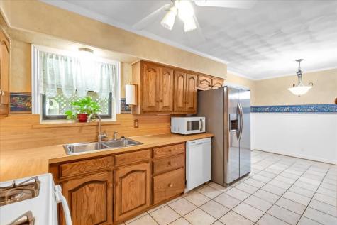 1845 Chevy Chase Drive Carrollton TX 75006