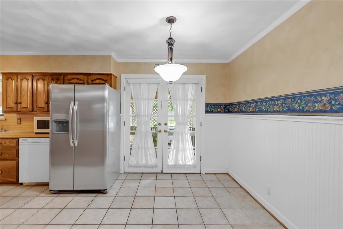 1845 Chevy Chase Drive Carrollton TX 75006