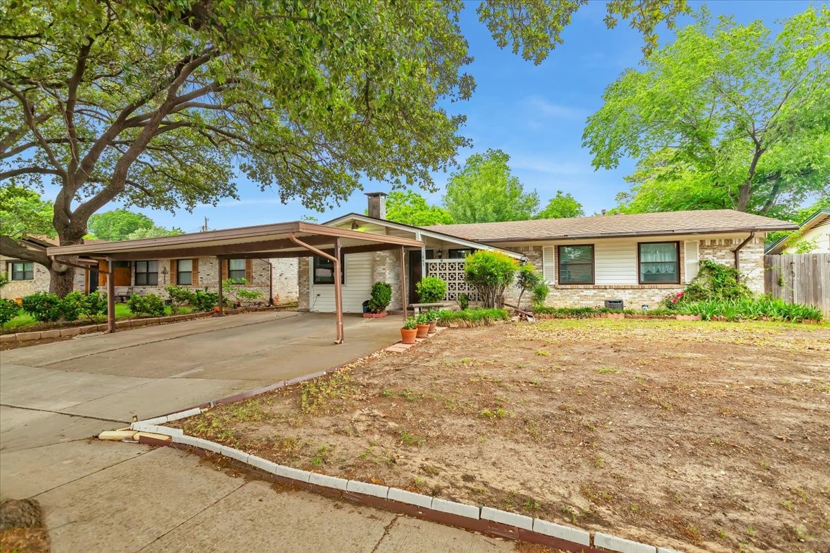 1845 Chevy Chase Drive Carrollton TX 75006