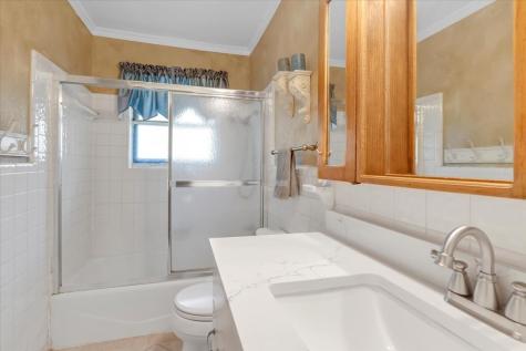 1845 Chevy Chase Drive Carrollton TX 75006