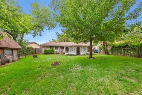1845 Chevy Chase Drive Carrollton TX 75006