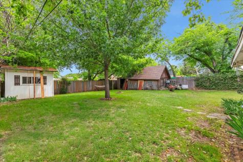 1845 Chevy Chase Drive Carrollton TX 75006