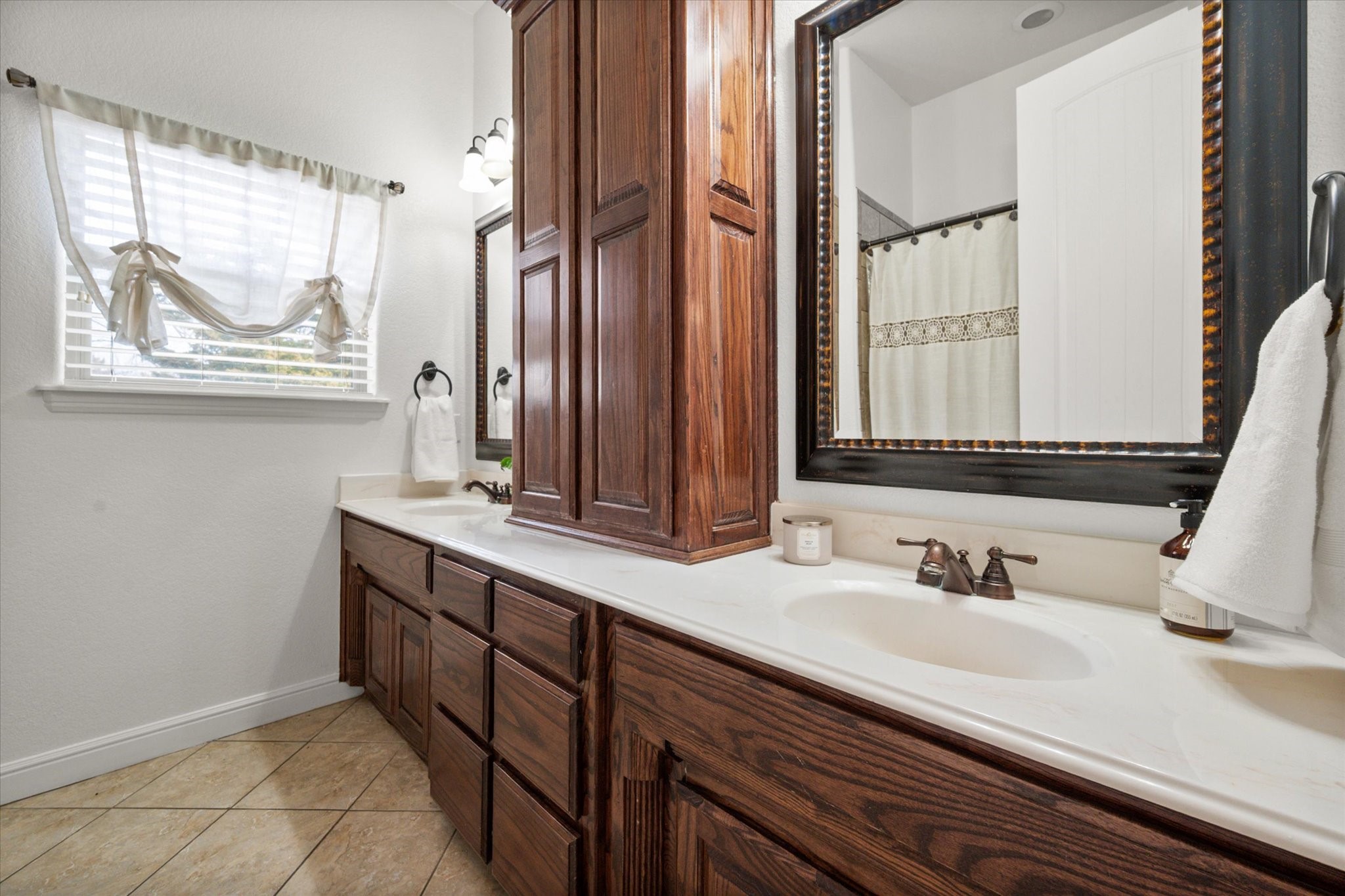 3840 Angela Court Midlothian TX 76065