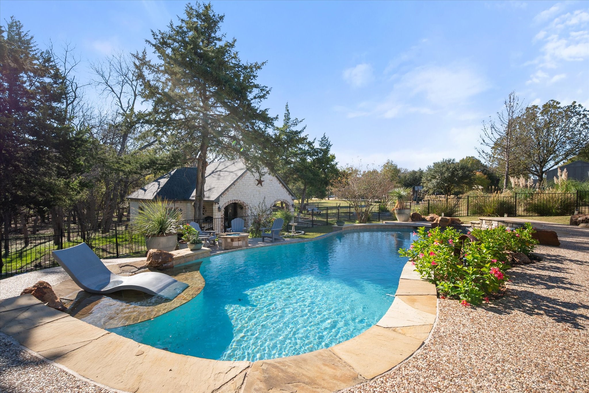 3840 Angela Court Midlothian TX 76065