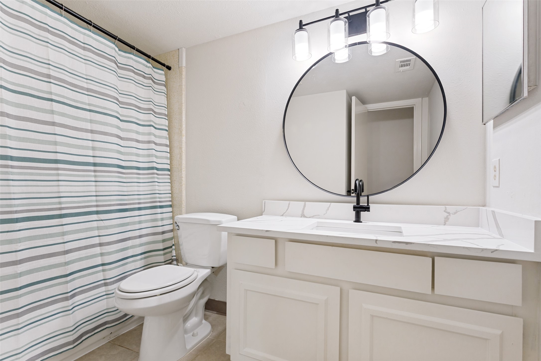 3110 Roundtree Lane Garland TX 75044