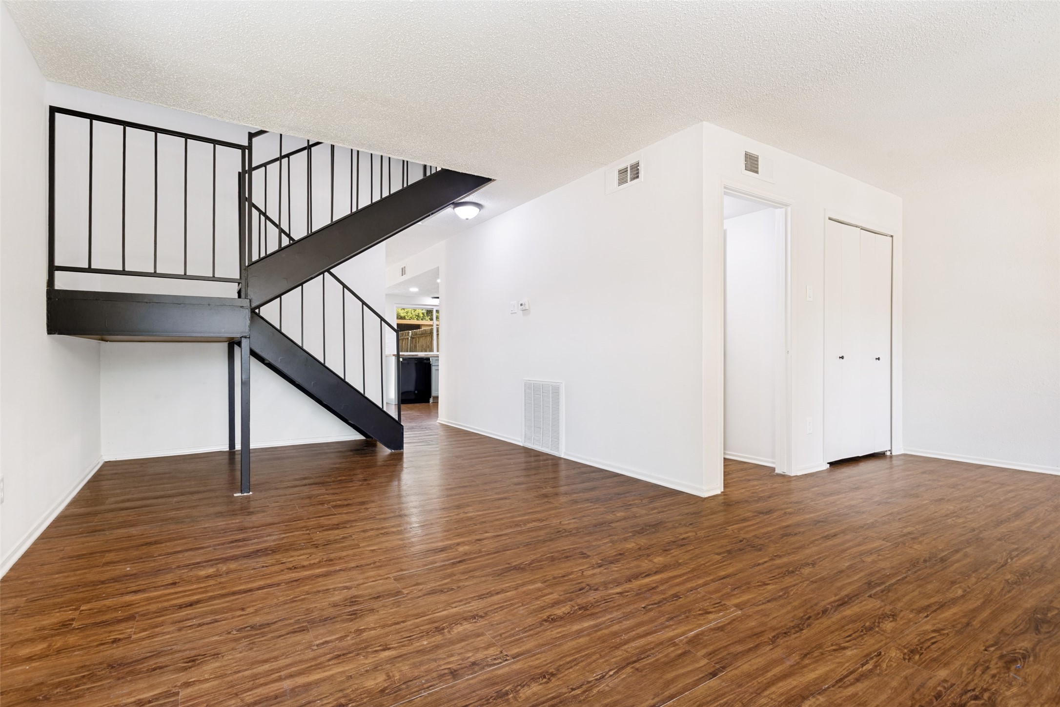 3110 Roundtree Lane Garland TX 75044