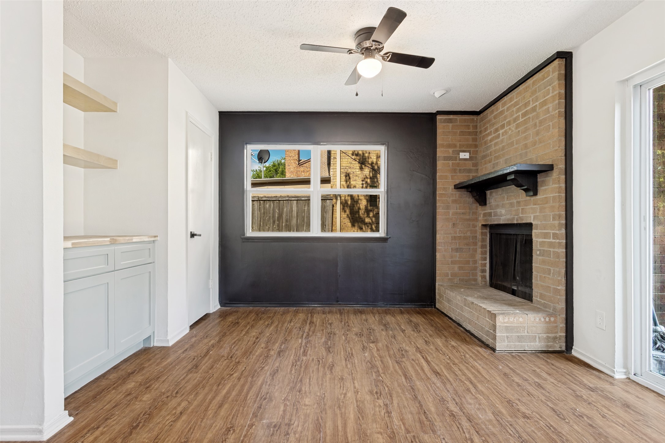 3110 Roundtree Lane Garland TX 75044