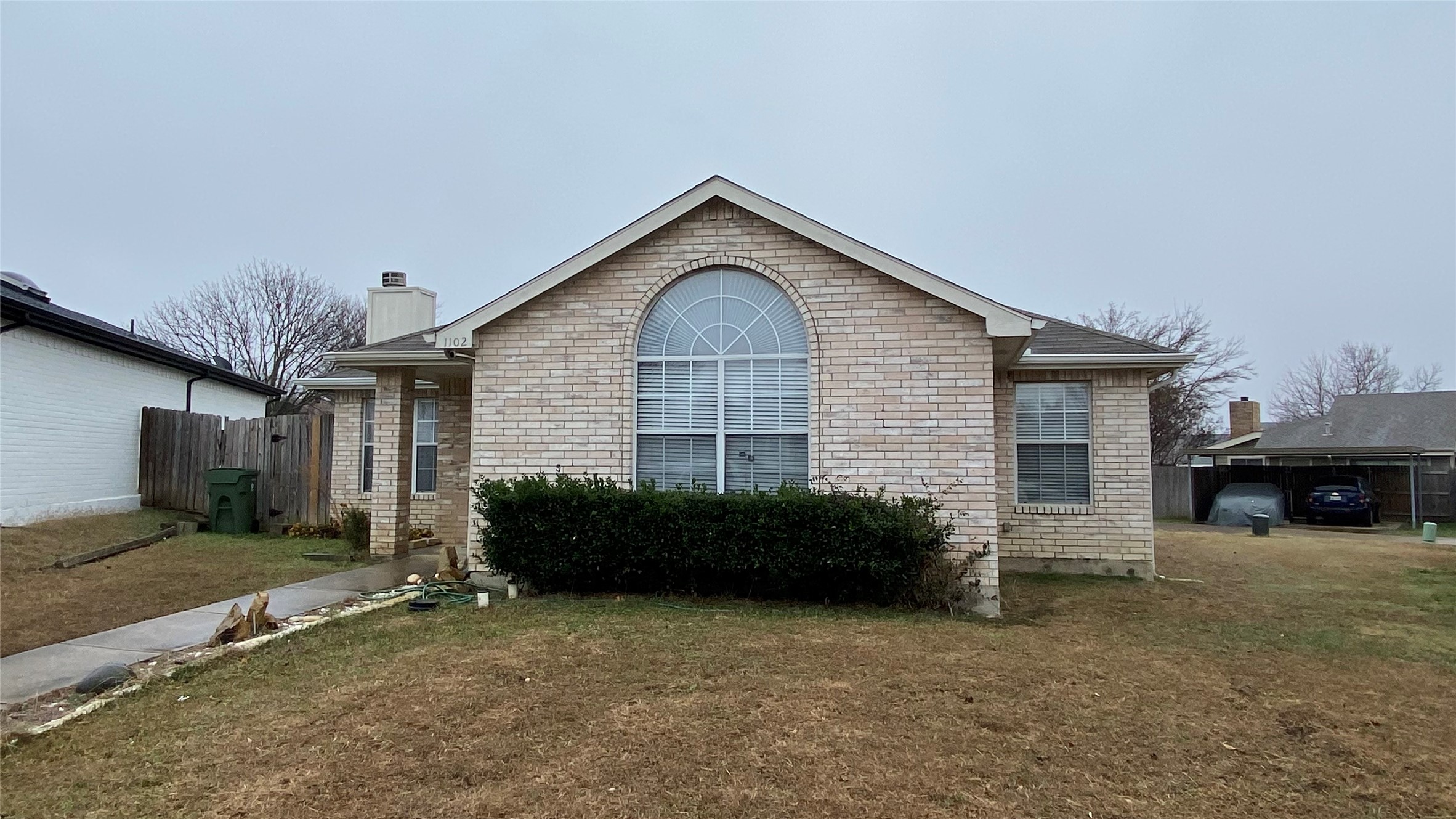 1102 Falconcrest Court Arlington TX 76017