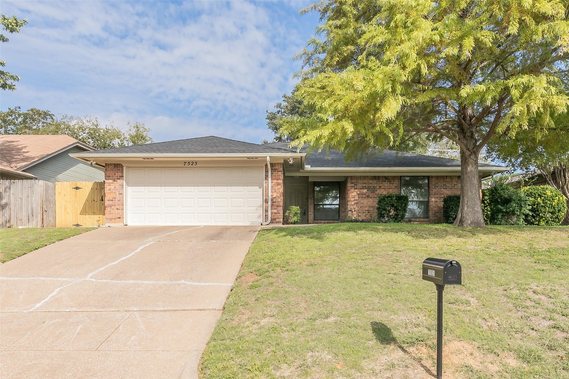 7525 Janetta Drive North Richland Hills TX 76180