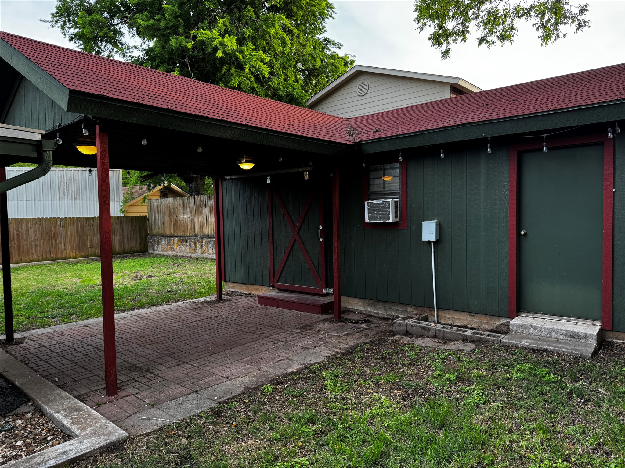 484 S First Avenue Stephenville TX 76401