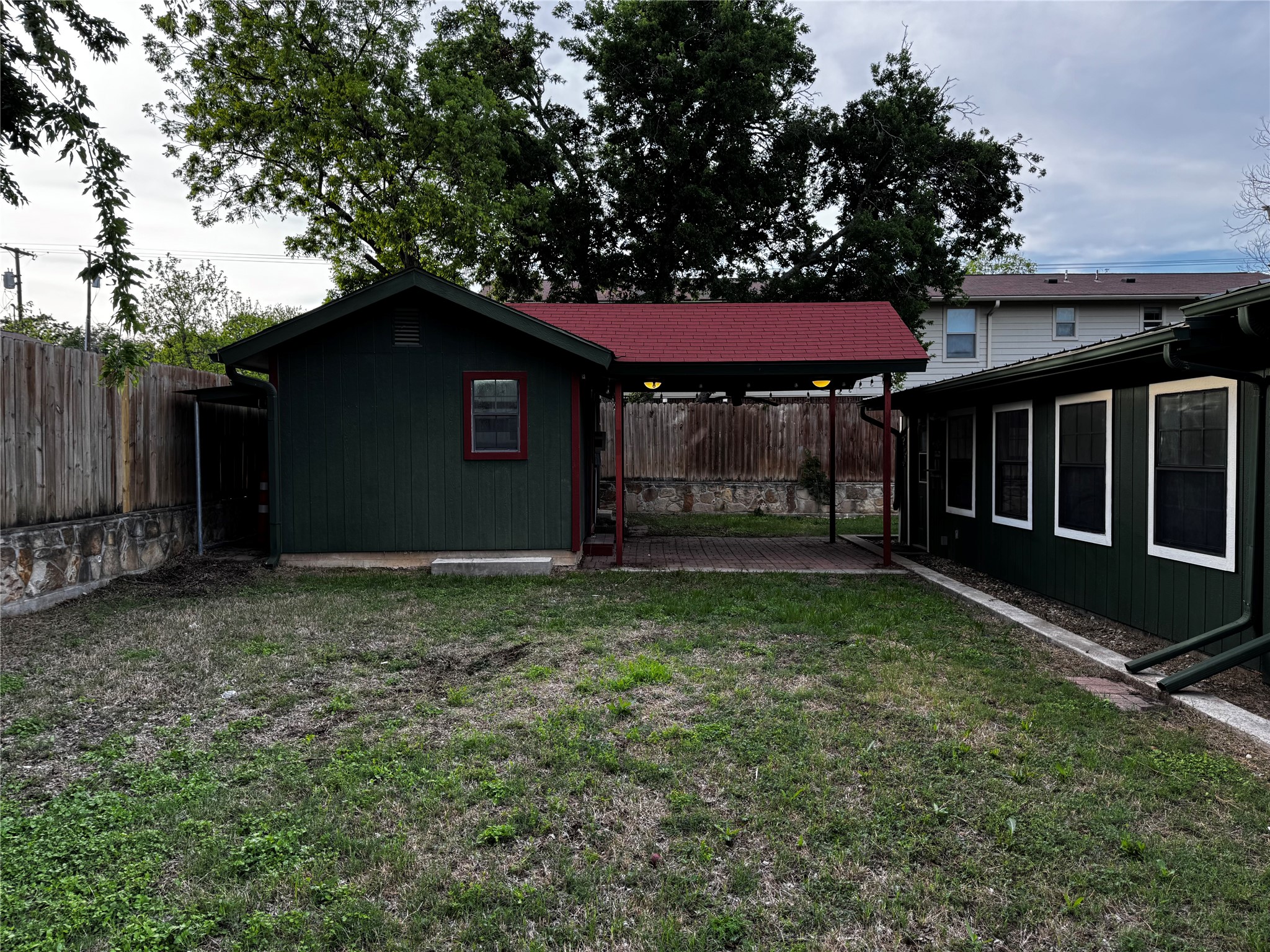 484 S First Avenue Stephenville TX 76401