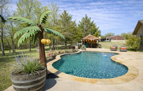 1011 Red Road Howe TX 75459