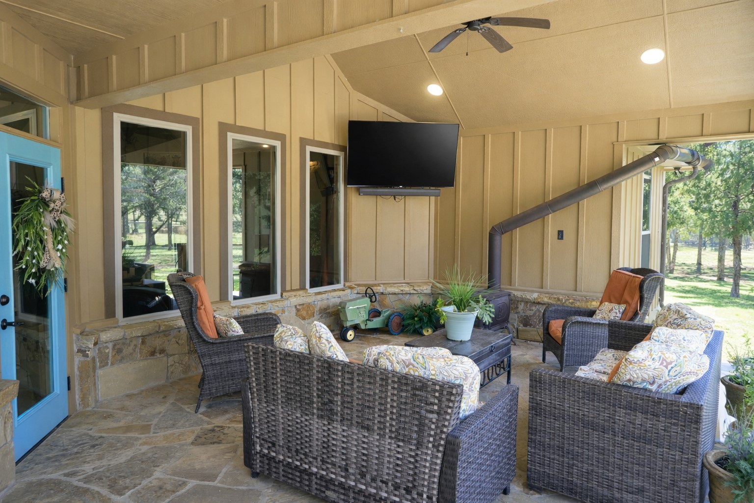 1011 Red Road Howe TX 75459