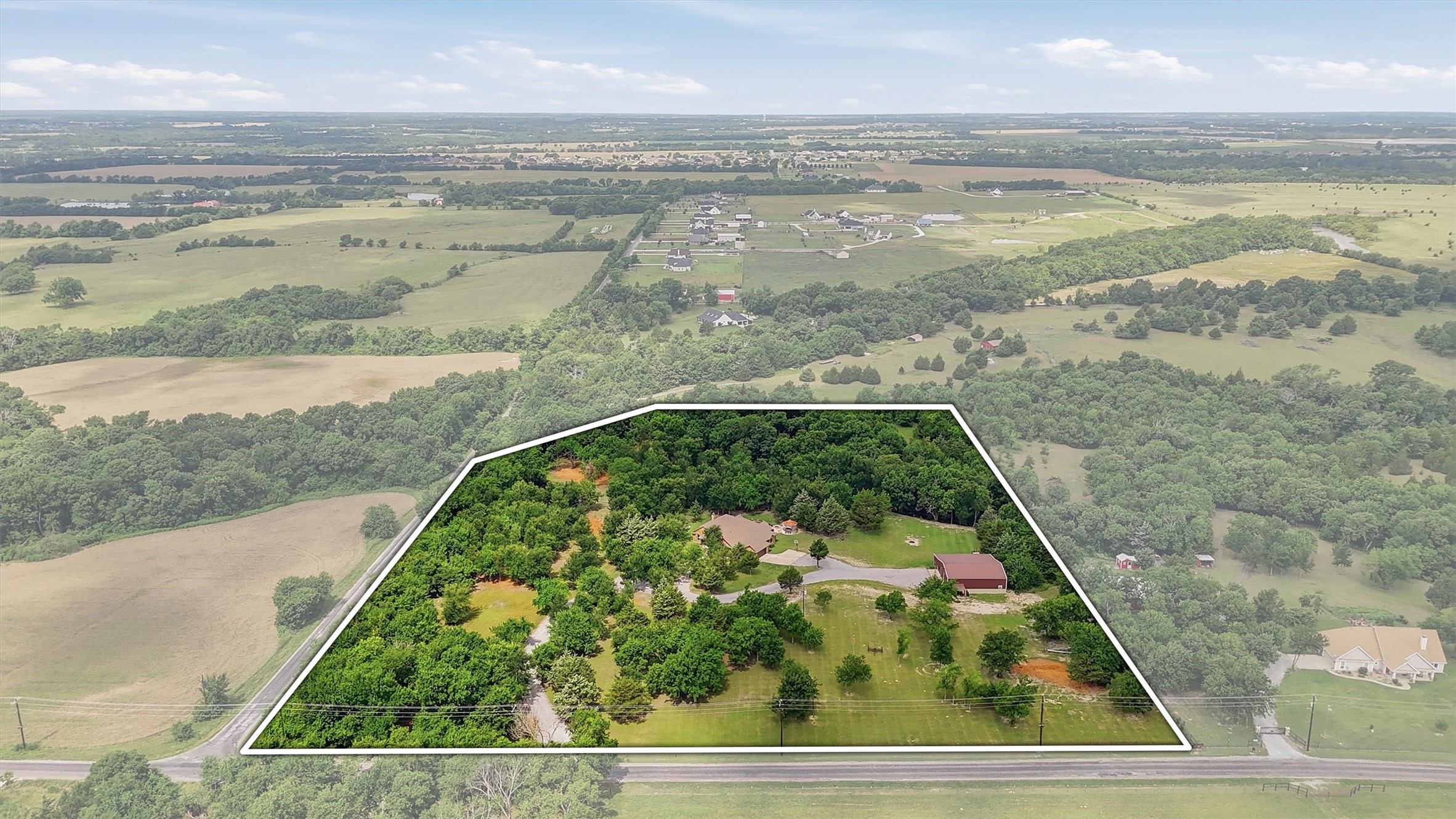 1011 Red Road Howe TX 75459