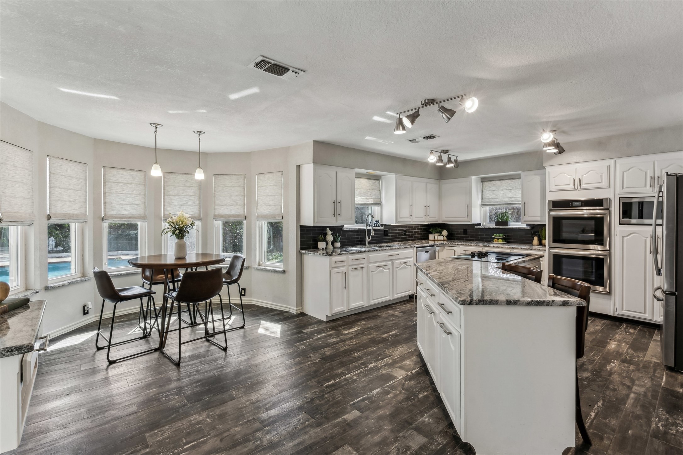 5908 Waterview Drive Arlington TX 76016