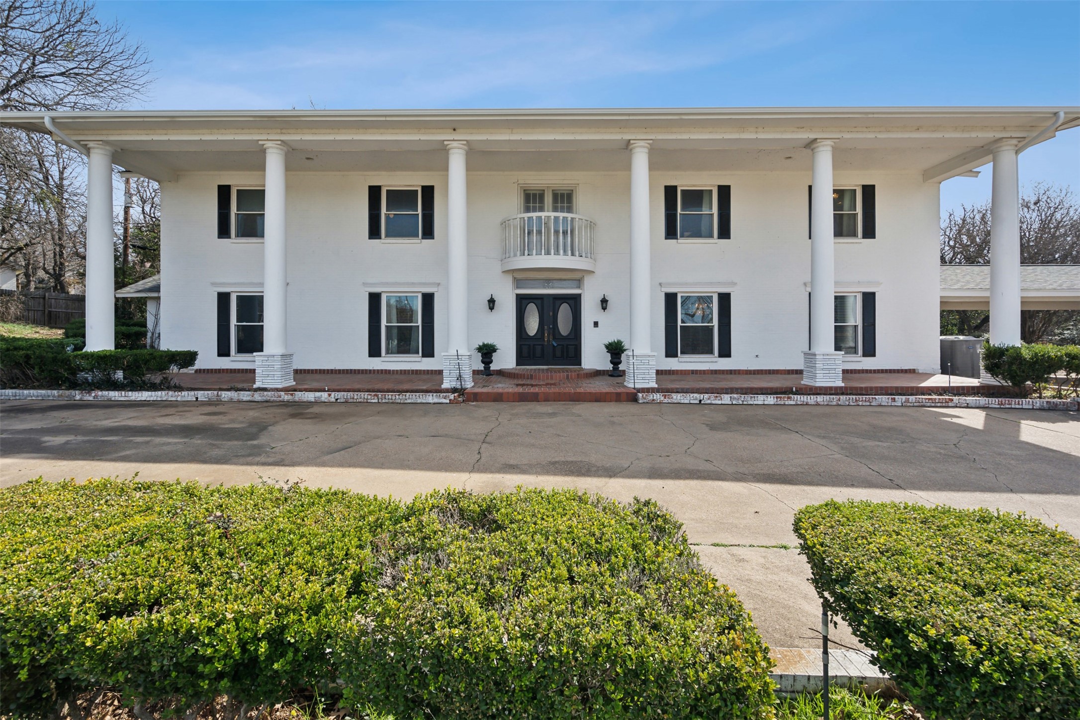 5908 Waterview Drive Arlington TX 76016