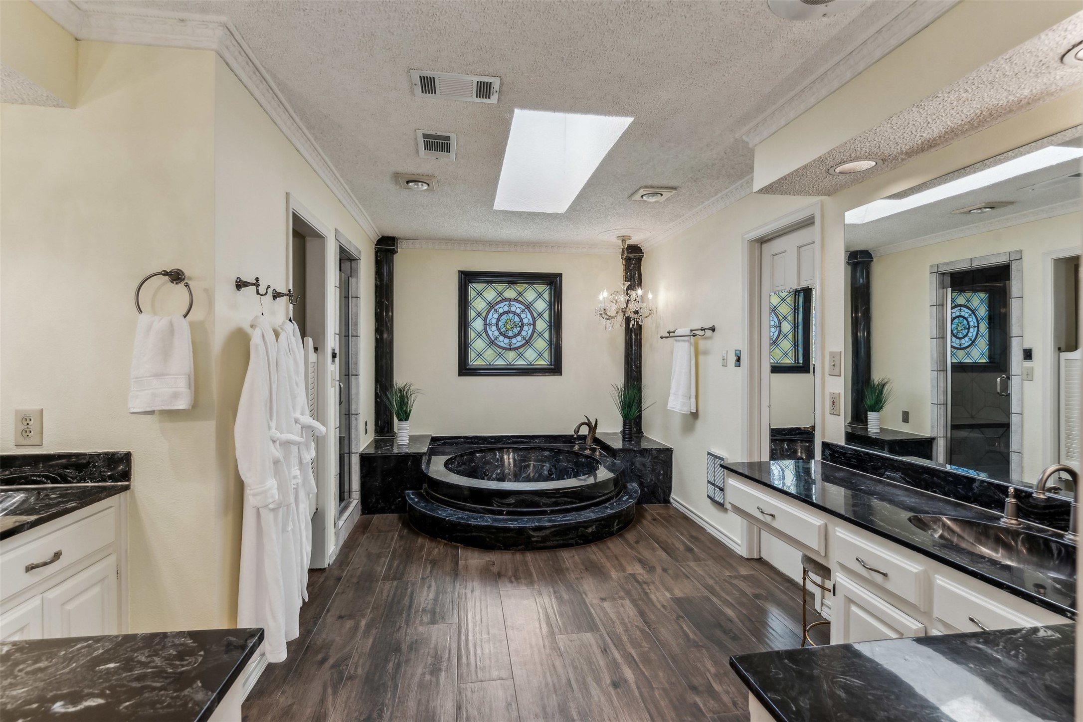 5908 Waterview Drive Arlington TX 76016