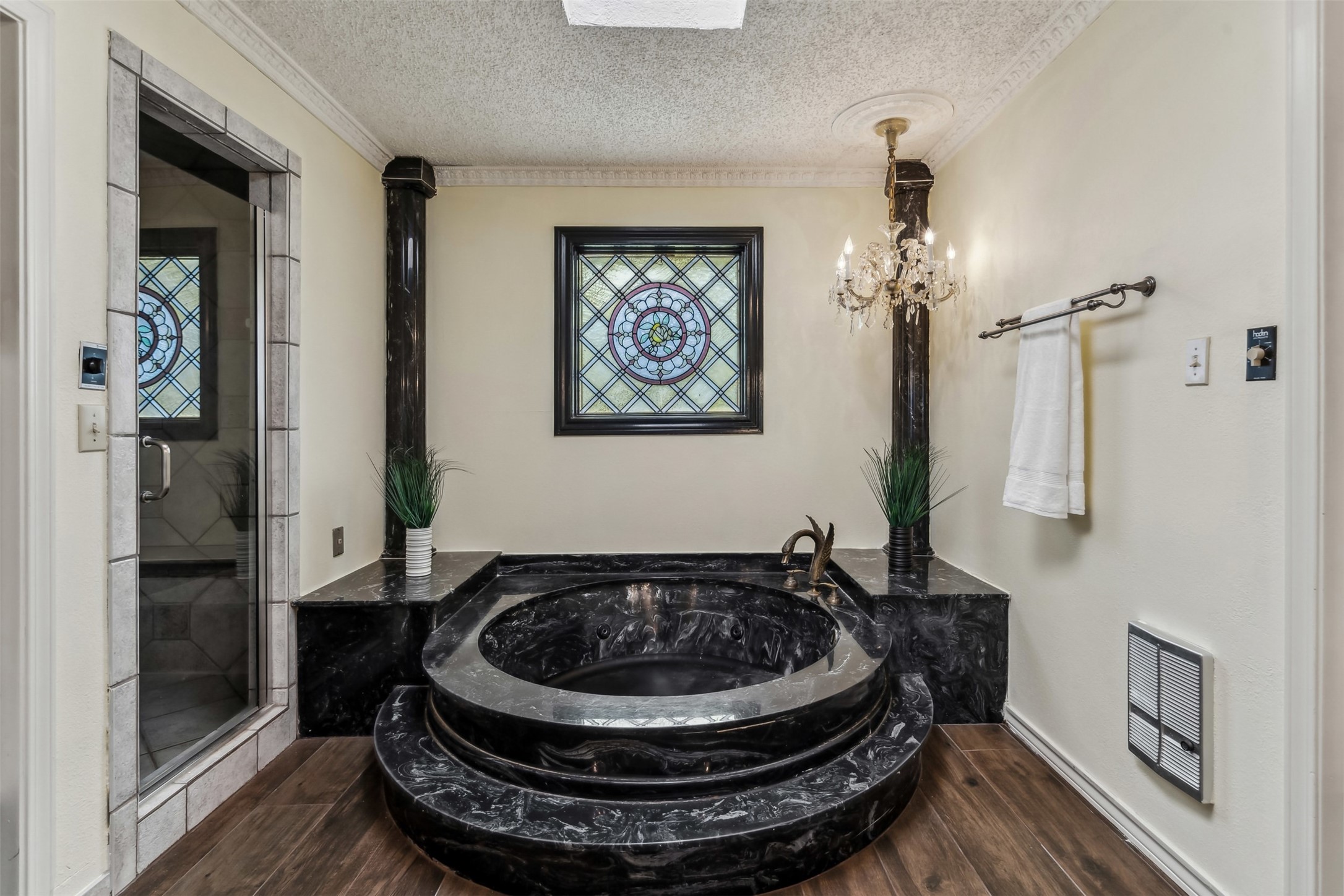 5908 Waterview Drive Arlington TX 76016