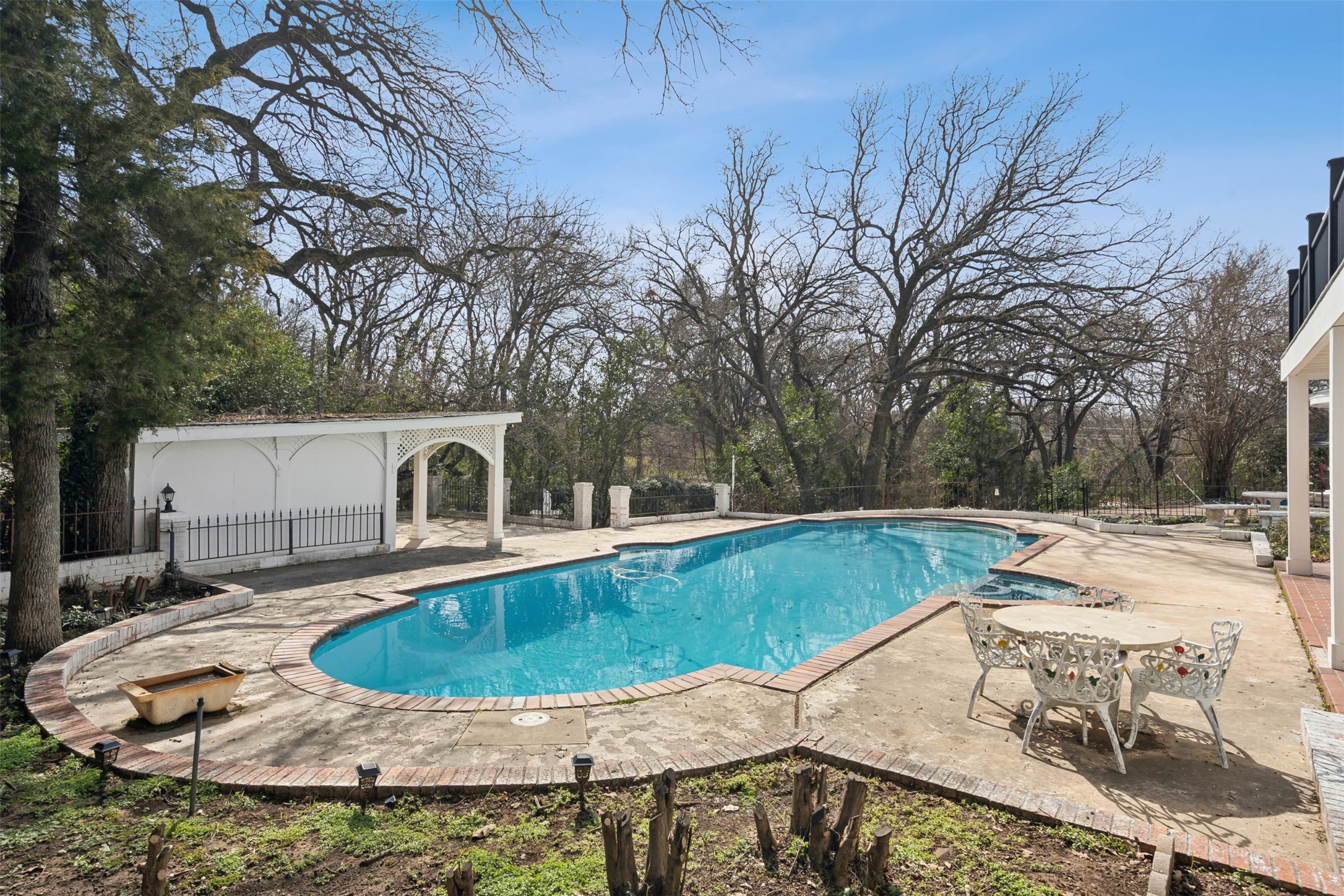 5908 Waterview Drive Arlington TX 76016