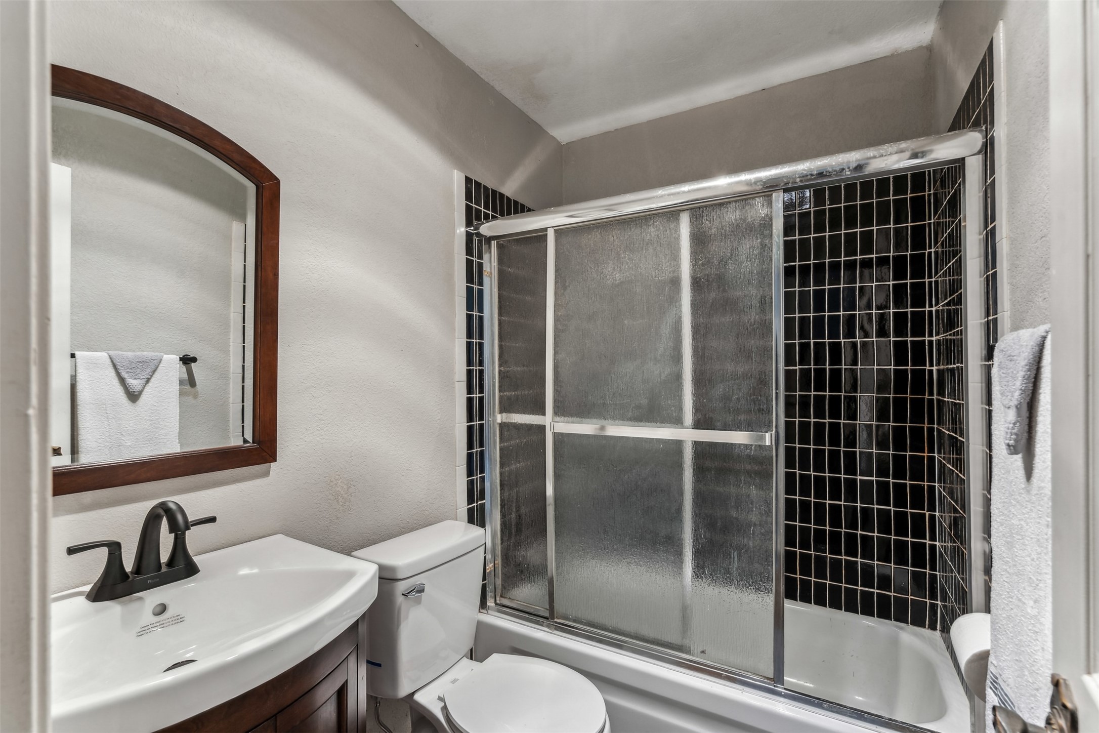 5908 Waterview Drive Arlington TX 76016