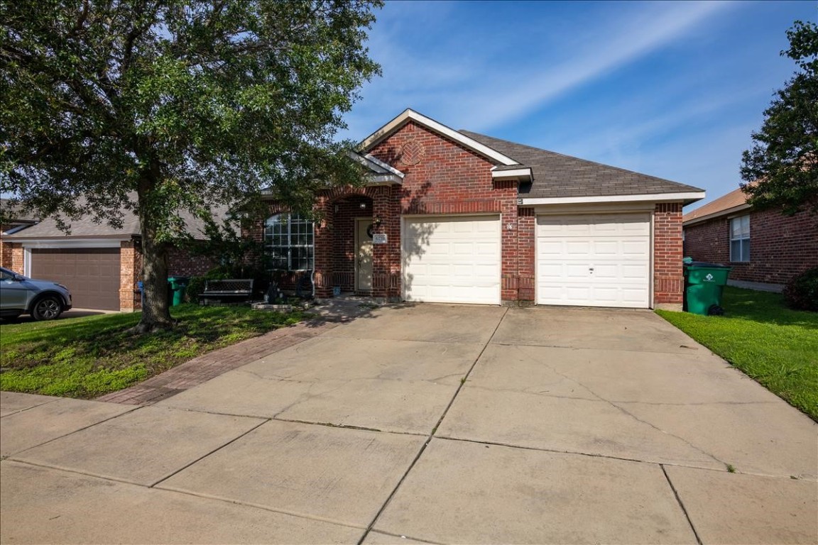 6733 Bear Hollow Lane Watauga TX 76137