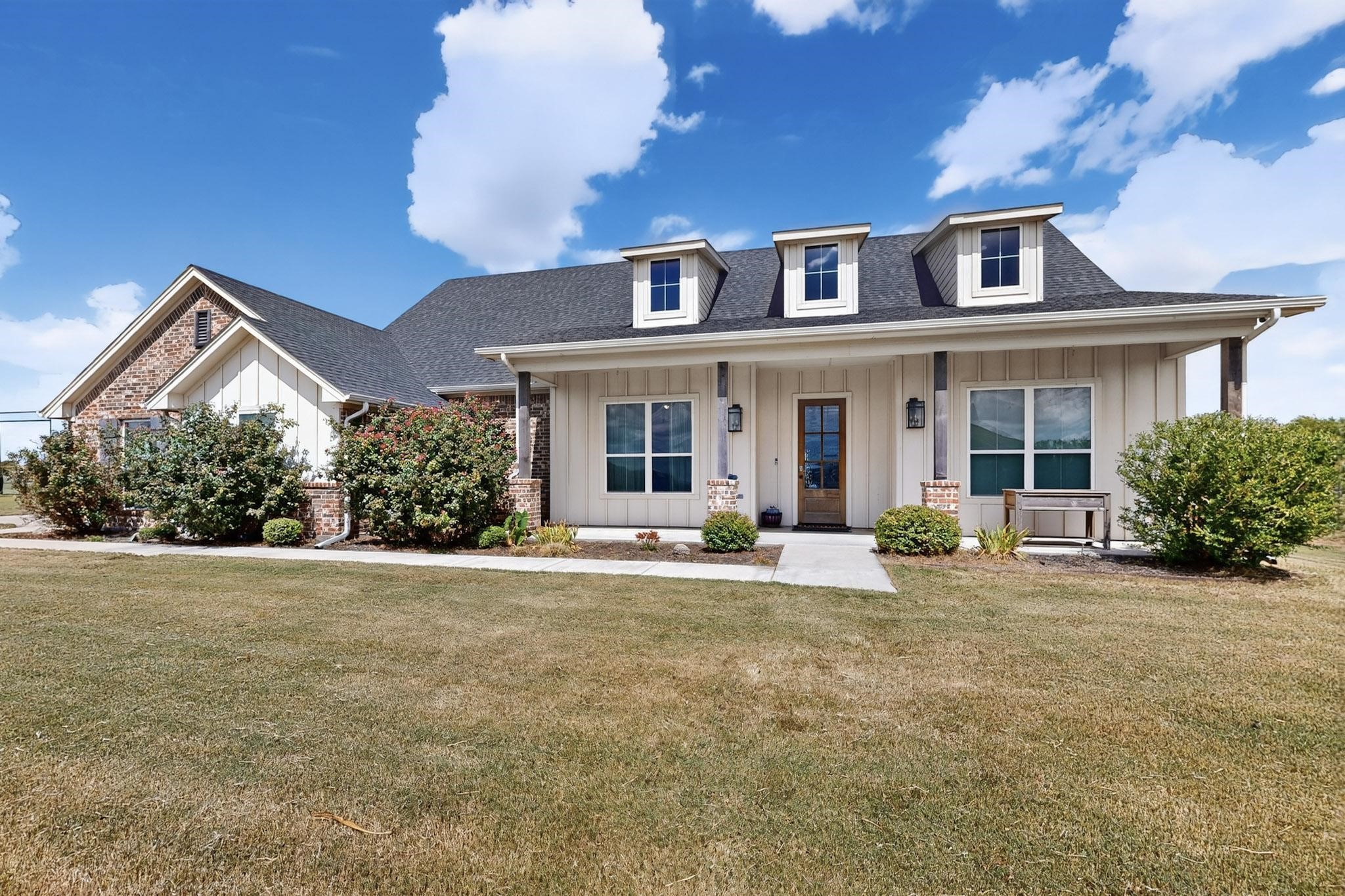 6320 Brookcrest Street Godley TX 76044