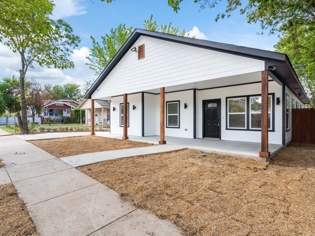 1317 E Cannon Street Fort Worth TX 76104