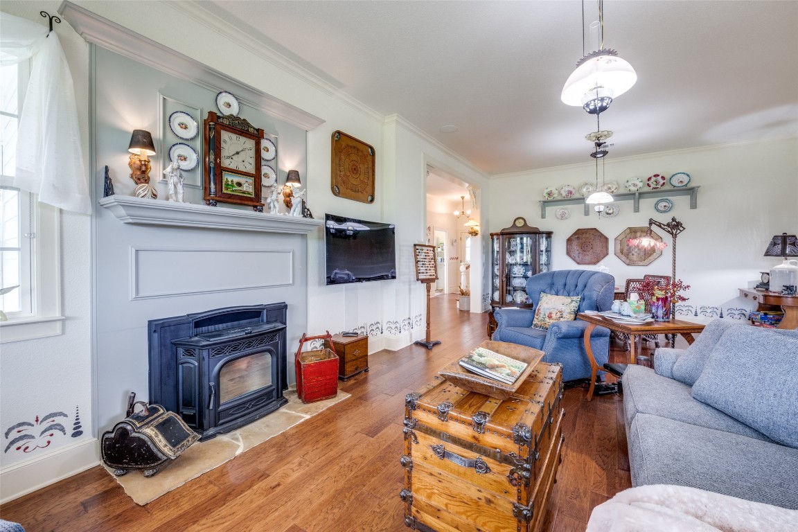 174 County Road 2690 Alvord TX 76225