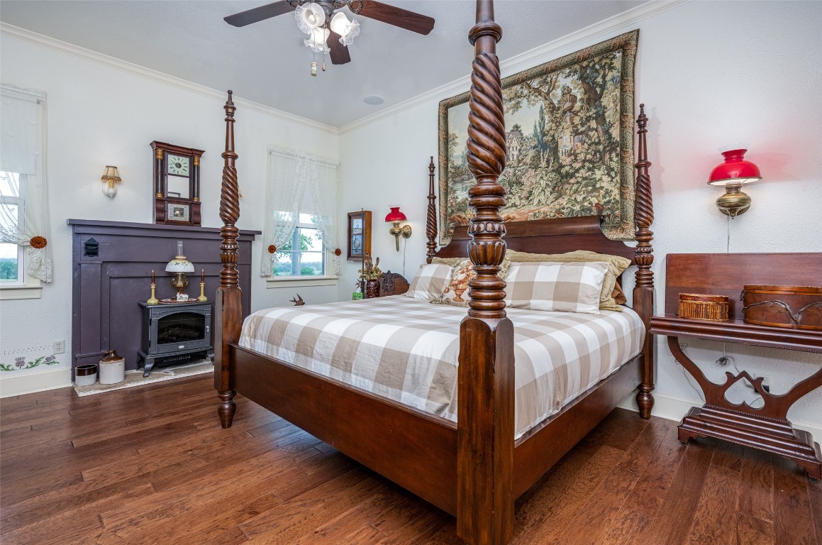 174 County Road 2690 Alvord TX 76225