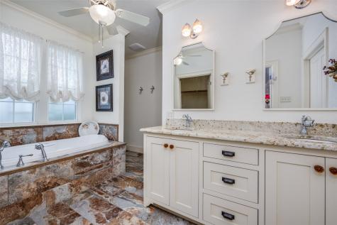 174 County Road 2690 Alvord TX 76225