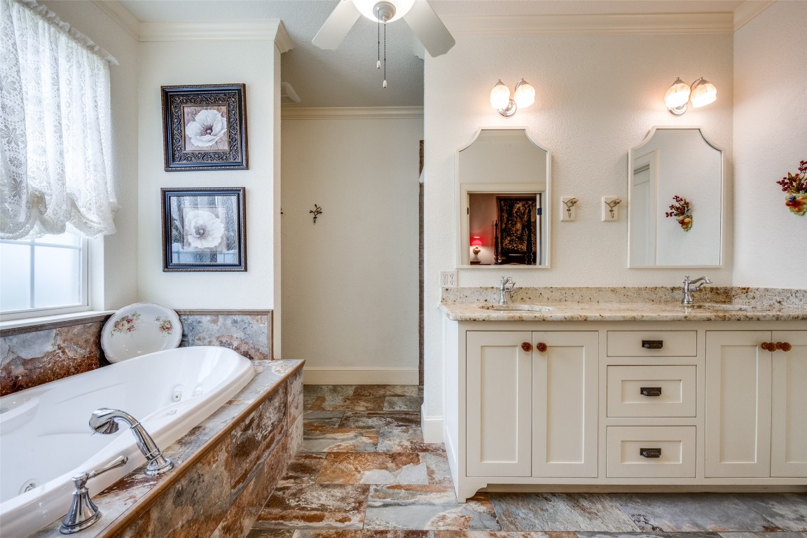 174 County Road 2690 Alvord TX 76225