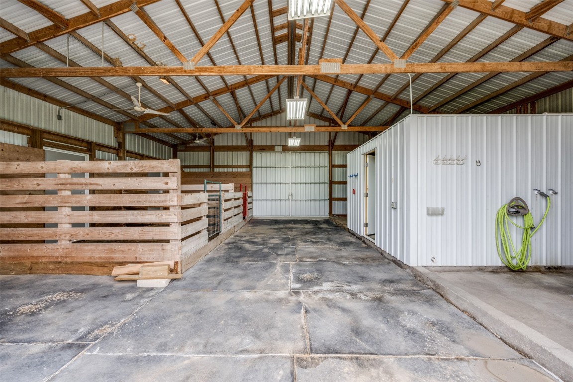 174 County Road 2690 Alvord TX 76225