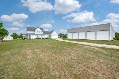 174 County Road 2690 Alvord TX 76225