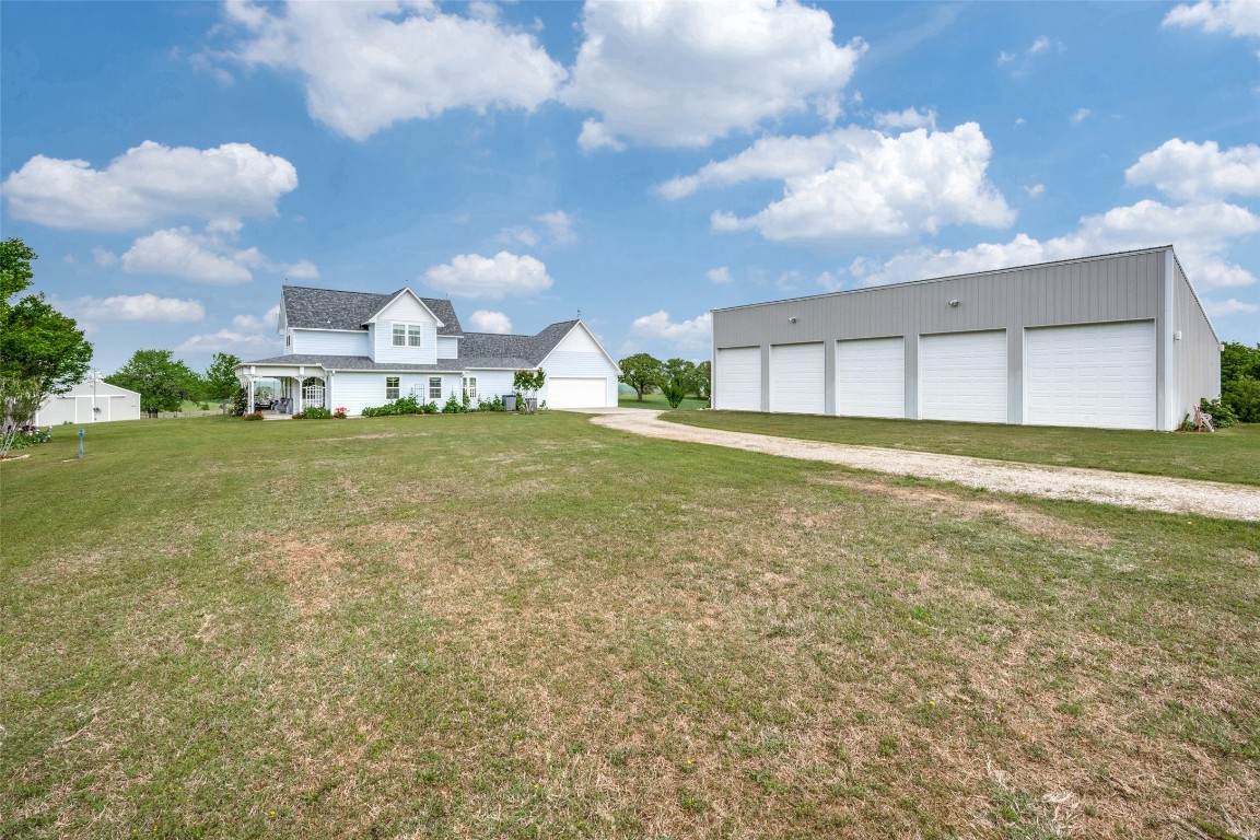 174 County Road 2690 Alvord TX 76225