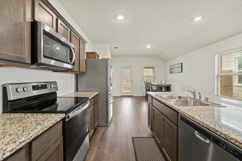 2818 Highgarden Trail Crandall TX 75114