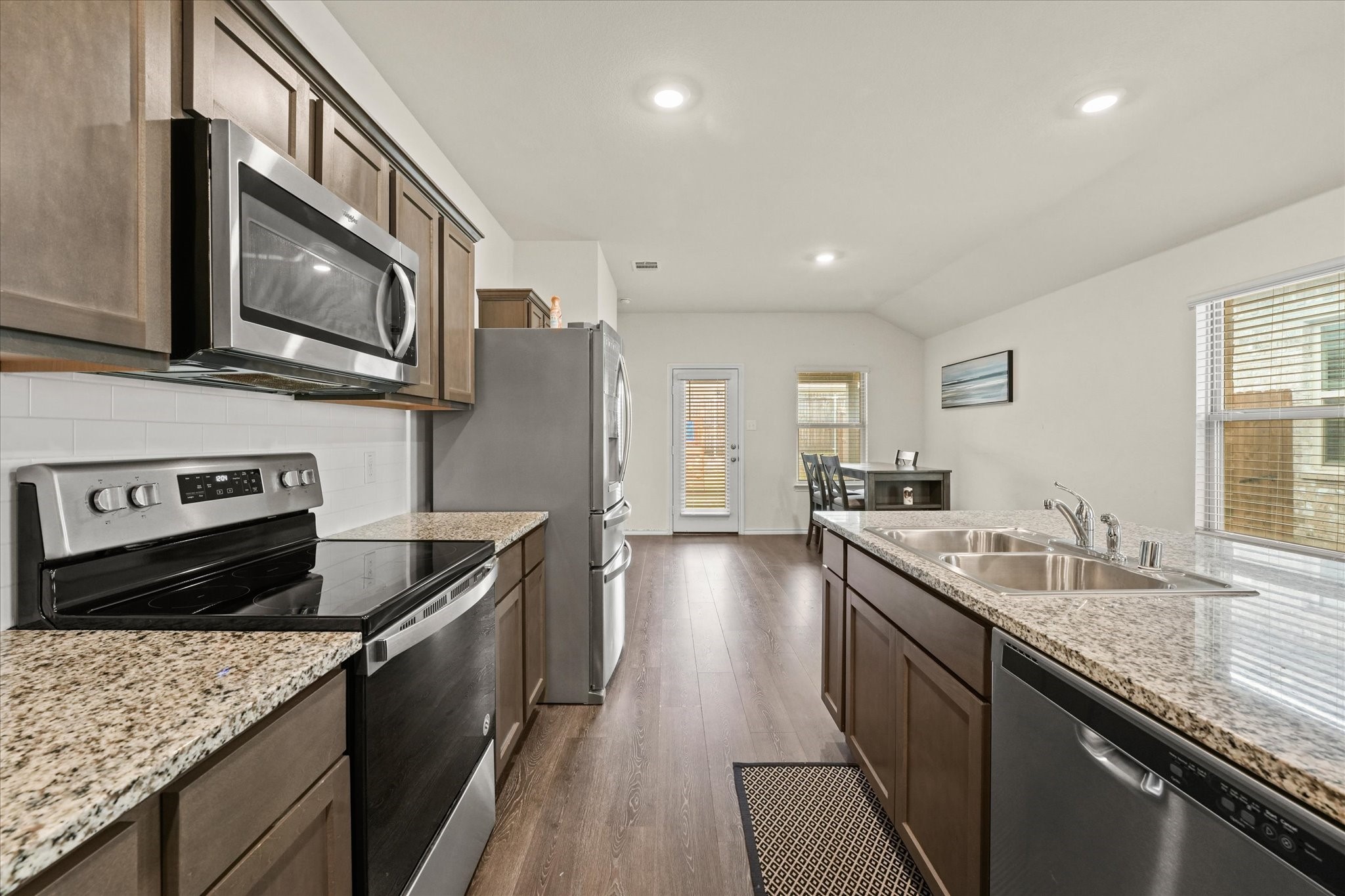 2818 Highgarden Trail Crandall TX 75114