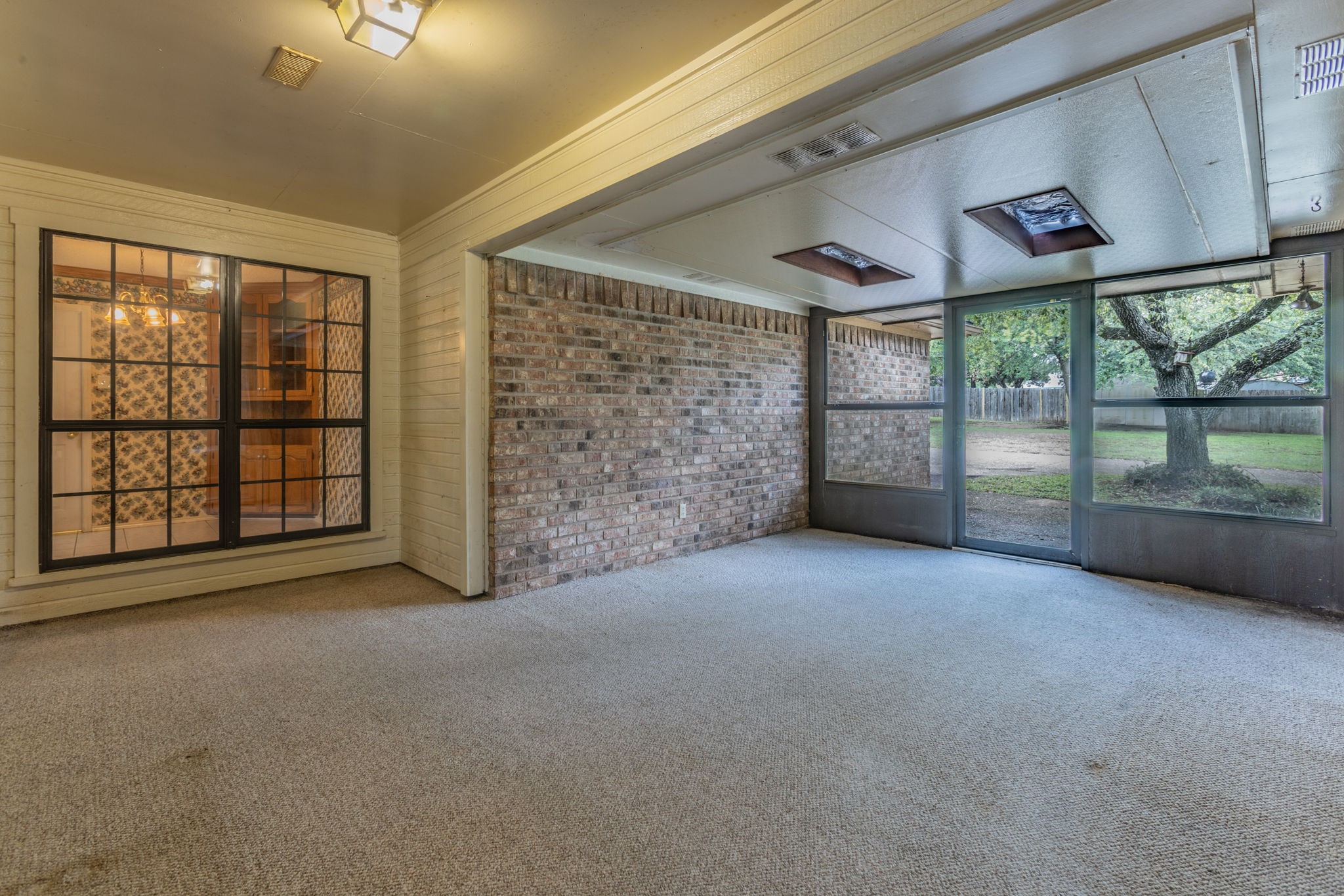 9900 Oak Ridge Circle Woodway TX 76712