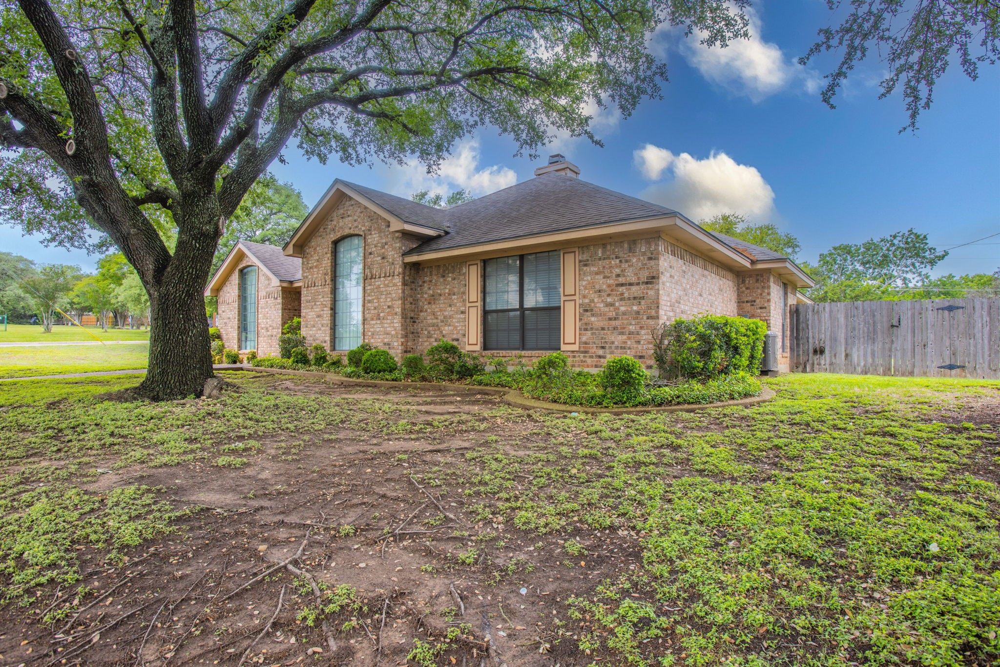 9900 Oak Ridge Circle Woodway TX 76712